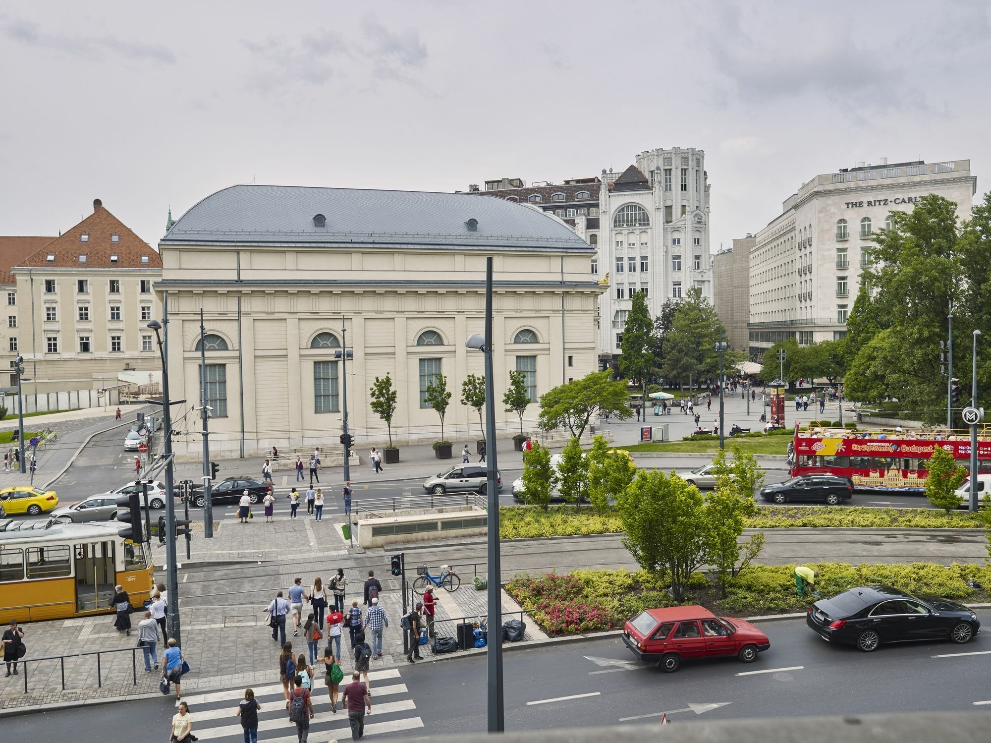 7Seasons Central Suites Budapeste Exterior foto